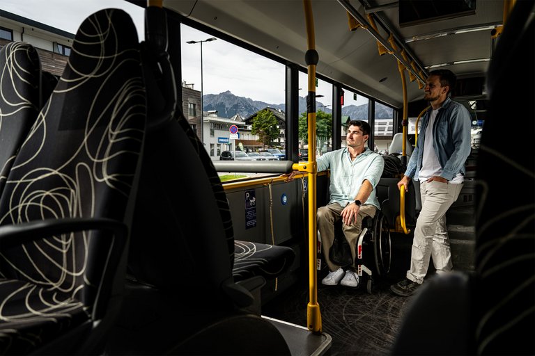 Flexible transport: the hop-on hop-off Sightseer bus