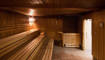 Sauna in het binnenbad Höttinger Au