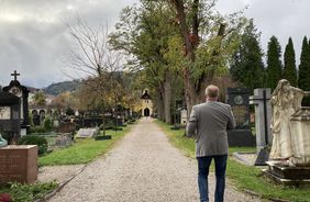 Vers la dernière demeure – Promenade au cimetière de l’Ouest