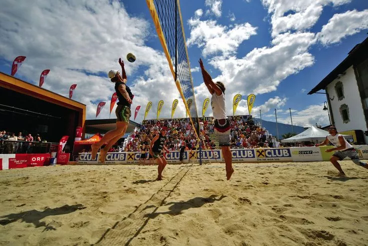 Rum, Beachvolleyball Platz