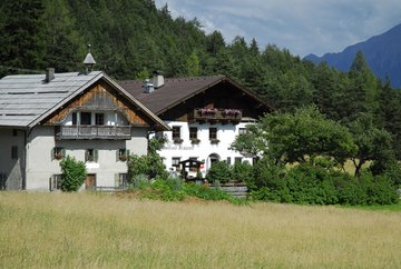 Gasthaus (restaurant) Arzkasten