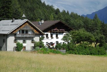 Gasthaus (restaurant) Arzkasten