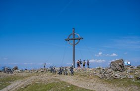 By e-bike up Innsbruck’s local mountain