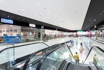 West Shopping Center