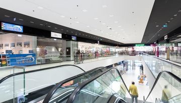 West Shopping Center
