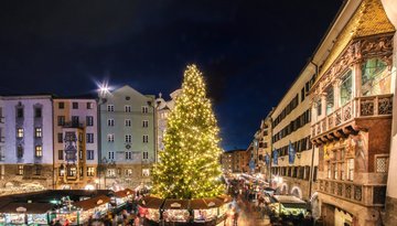 CHRISTMAS MARKET OLD TOWN
