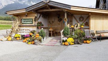 Obermieminger farmer's market at the Steirerhof