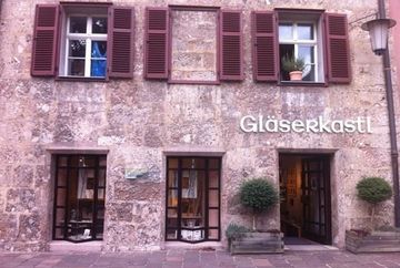 Gläserkastl