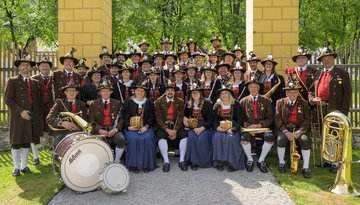 Open-air concert by the Stams Brass Band