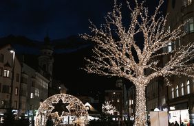 Natale e Tradizione ai Mercatini di Innsbruck: Wilten, Maria-Theresien-Strasse e St. Nikolaus