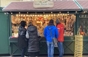 Immer dabei: Walde Seifen und Kerzen am Christkindlmarkt