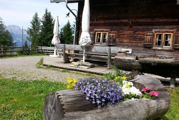 Rinner Alm, refugio