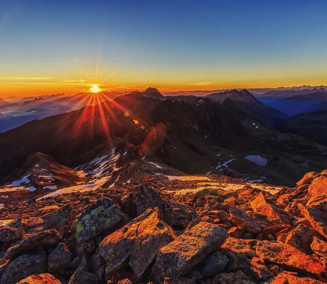 Sonnenaufgang am Pirchkogel im Kühtai
