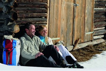 Escursione con le racchette da neve al rifugio Neue Alplhütte