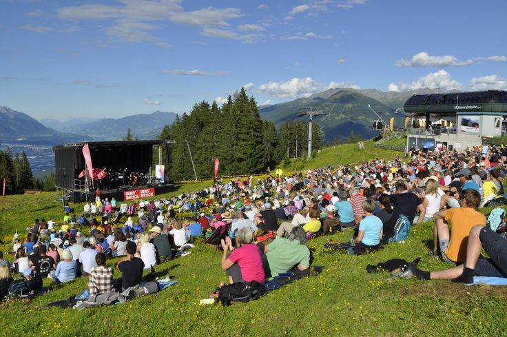 Kühe, Klassik und Jazz auf der Muttereralm