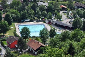 Piscina descubierta Zirl