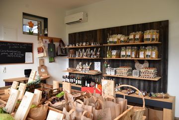 Broslerhof Grinzens - Negozio agricolo self-service