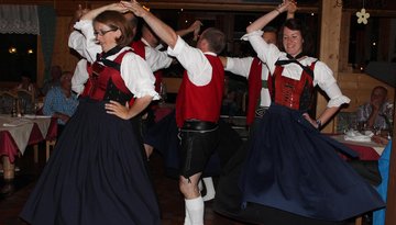Tyrolean Evening at the Hotel Stern