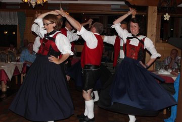 Tyrolean Evening at the Hotel Stern