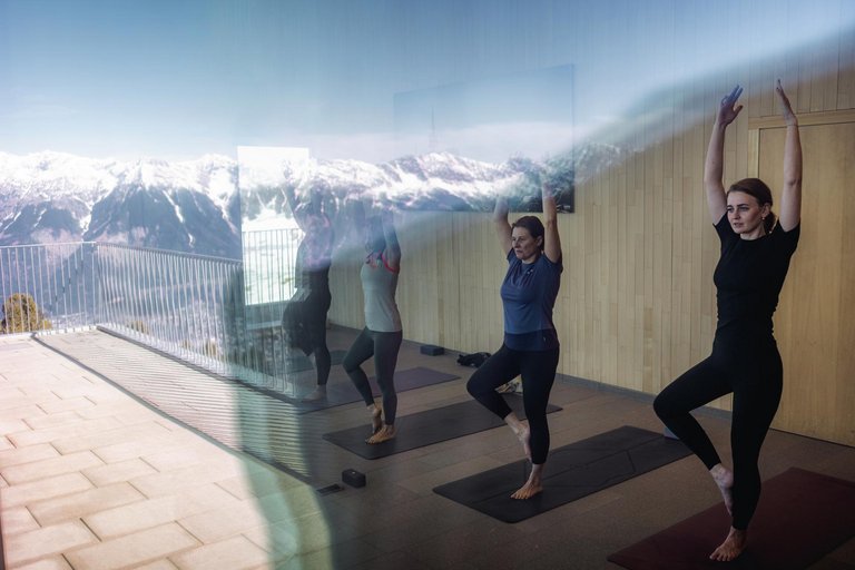 Winter Mountain Yoga Patscherkofel