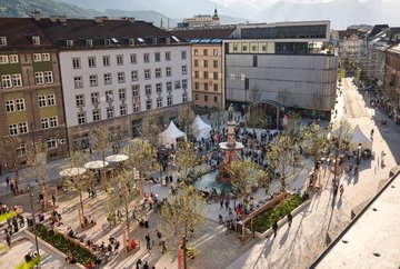 Thursday at Bozner Platz