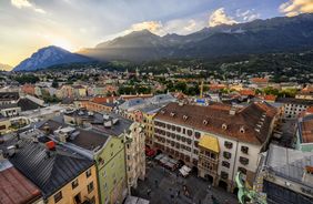 Hofdwerg, reus, verborgen hoekjes: de steegjes van het oude stadscentrum van Innsbruck