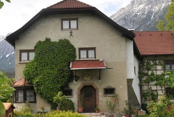 Villa & Büste Einberger