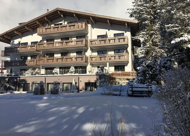 winteraussenansichtbadehausapartelisabeth.jpg