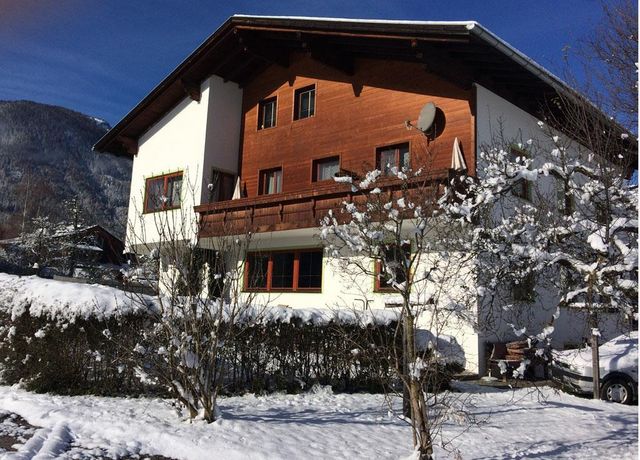 Moeslehof-Winter.jpg