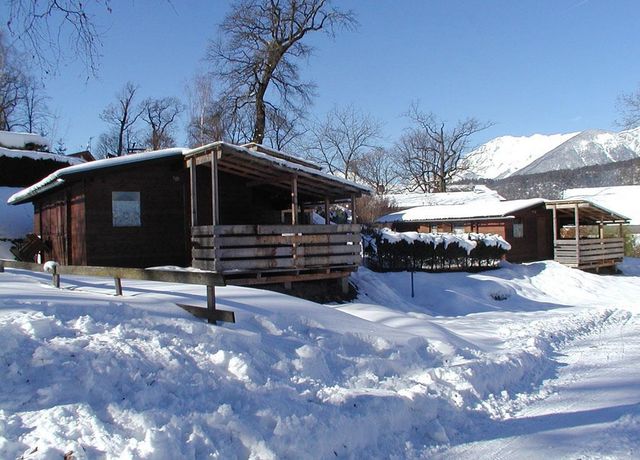 Camping-Eichenwald-Bungalow-Winter.jpg