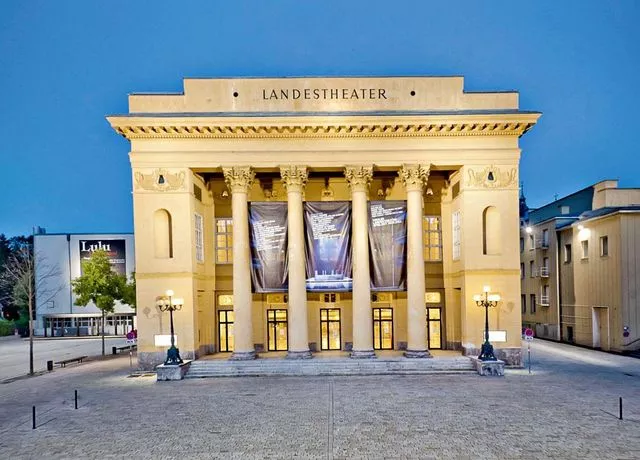 Landestheater.jpg