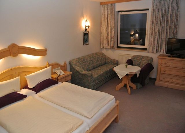 Doppelzimmer-im-Gruberhof-Musterzimmer.jpg