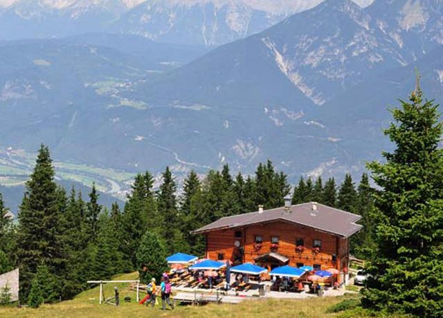 Birgitzer-Alm-im-Sommer.jpg