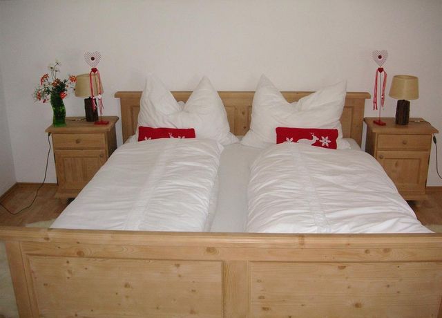 Schlafzimmer-01.jpg