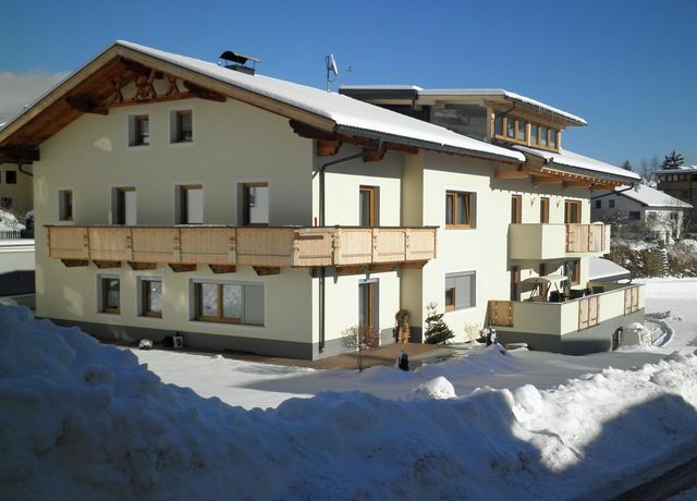 Schneiderhof-Winter.jpg