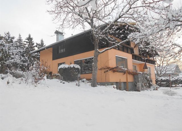 Gaestehaus-Edelweiss-im-Winter.jpg