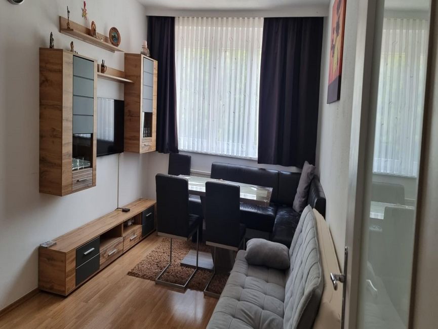 Kurtis Apartment