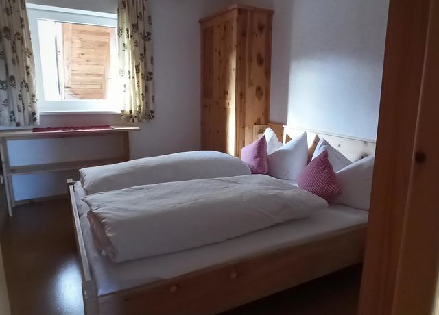 Schlafzimmer-2.jpg