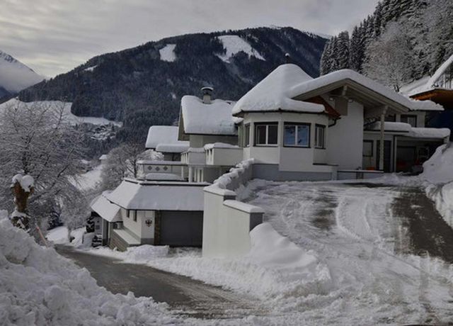 Haus-Spiegl-Marco-Winter.jpg