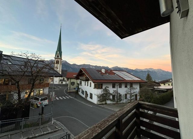 Mountain-Studio-Mutters-Ausblick.jpg