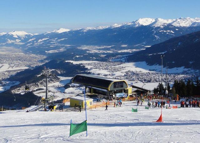 Bergbahnen-Oberperfuss-Winter.jpg