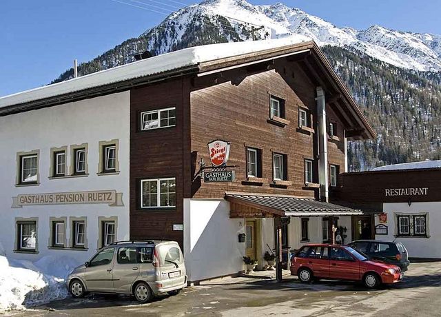 Gasthaus-Ruetz-im-Winter.jpg