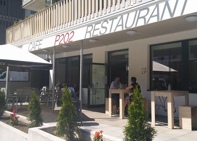 P-202-Restaurant-Caf.jpg