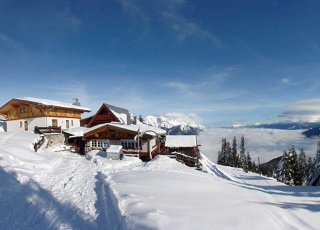 Rosskogelhuette-Oberperfuss-Winter.jpg