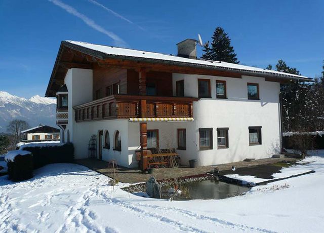 Landhaus-Peer-Winter.jpg