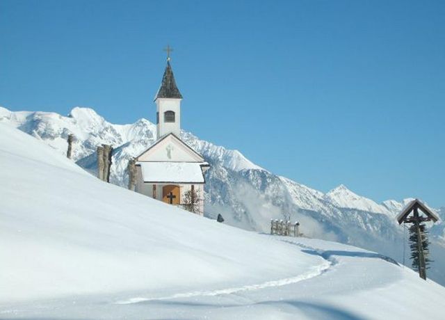 Kapelle-Berchtesgaden-Oberperfuss-Winter.jpg