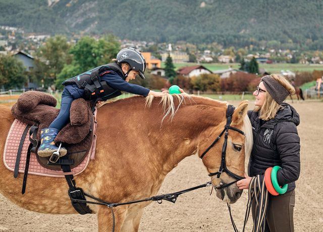 Reiten-mit-Herz-Kind.jpg