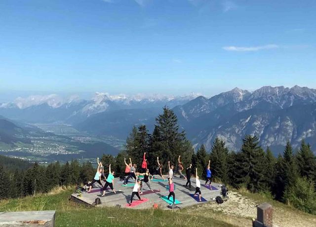 Yoga-Muttereralm.jpg