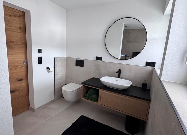 Alpinelodge8-Badezimmer.jpg
