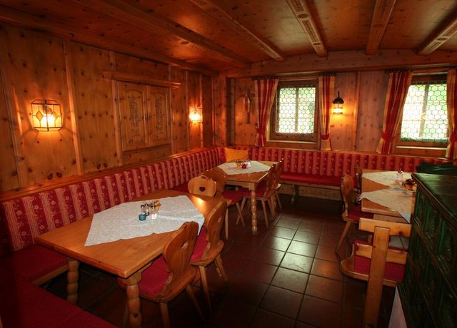Hotel-Engl-Winter.jpg